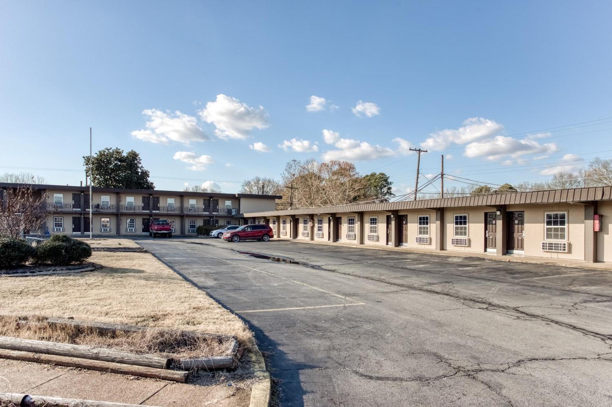 Oyo 阿肯色鲍尔德诺布64号公路酒店 Bald Knob 外观 照片